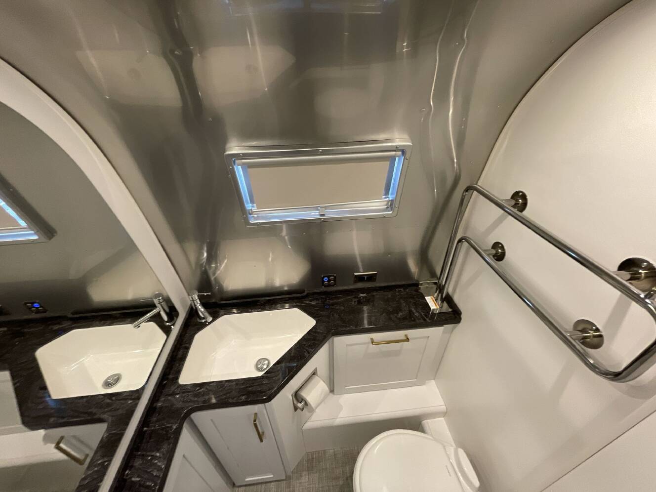 A photo of this 2026 Airstream Classic 28RBQ