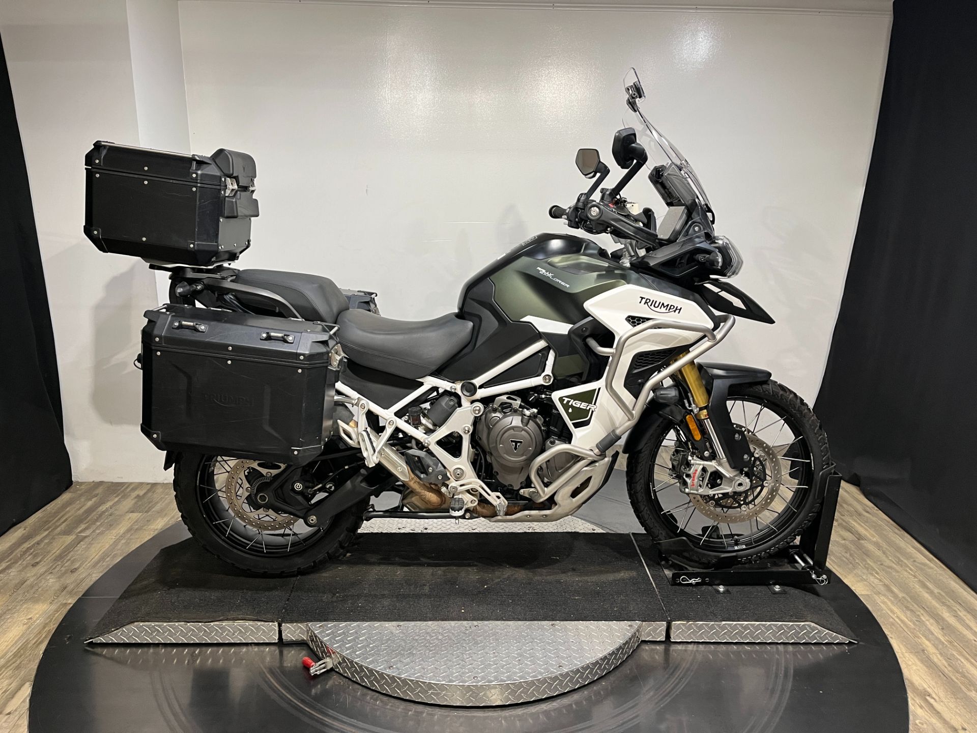 2023 Triumph Tiger 1200 Rally Explorer with APR RALLY EXPLORER in Wauconda, IL
