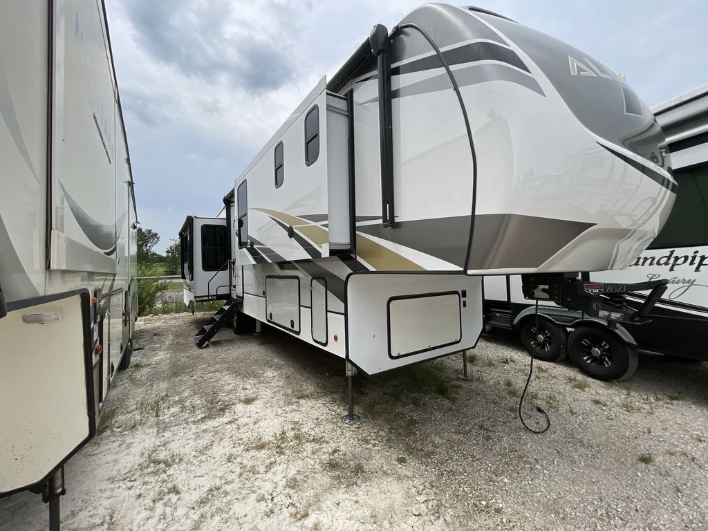 View more photos of this listing