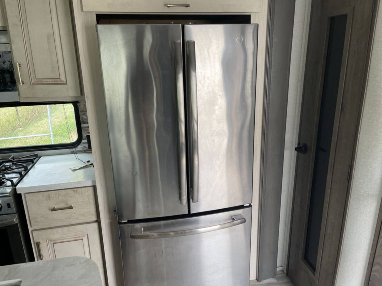 A photo of this 2021 Alliance Paradigm 370FB