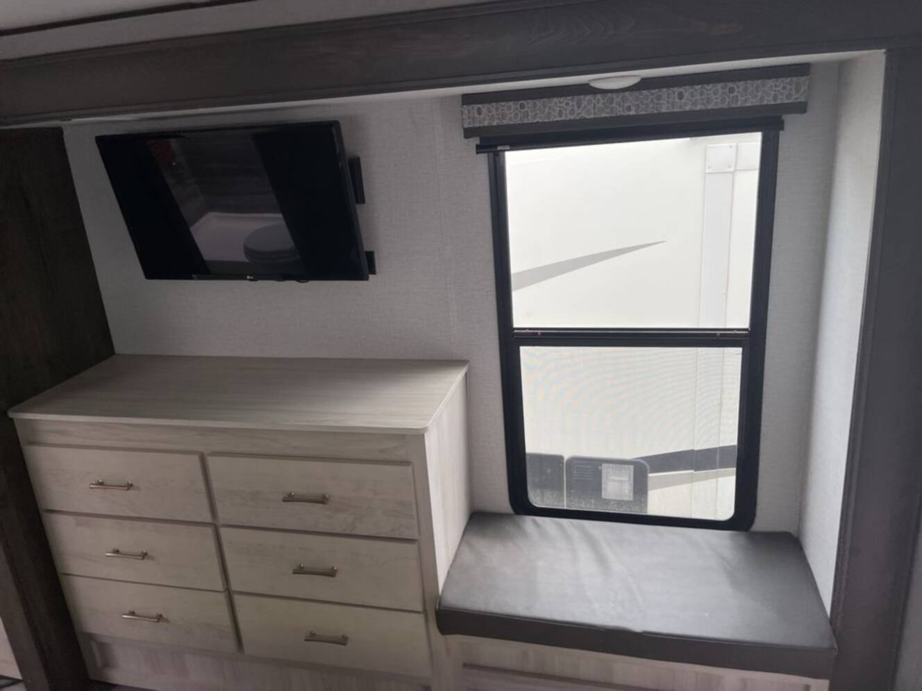 A photo of this 2021 Alliance Paradigm 370FB