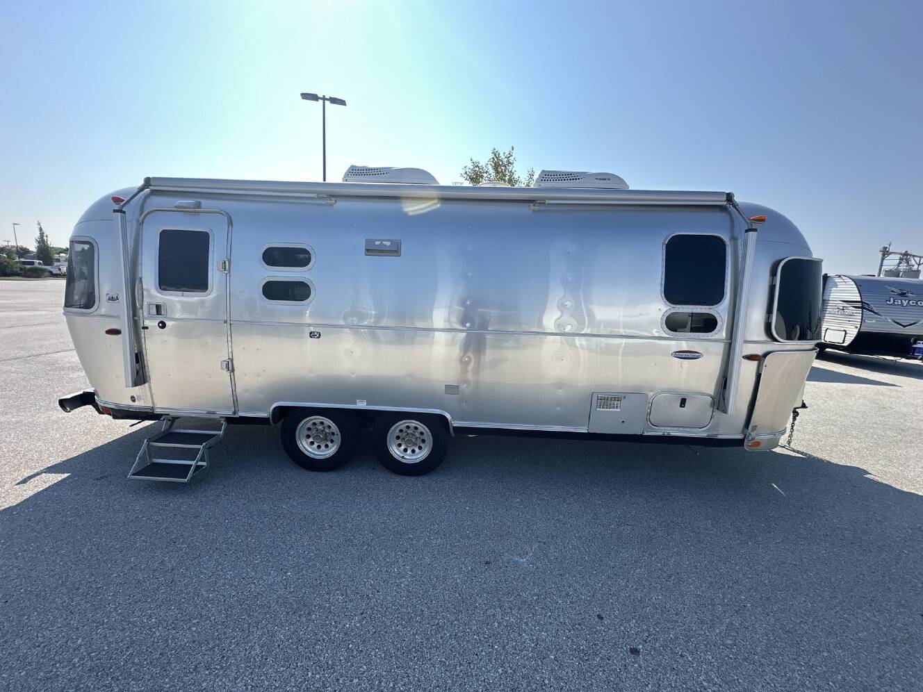 A photo of this 2017 Airstream International Serenity 25FB