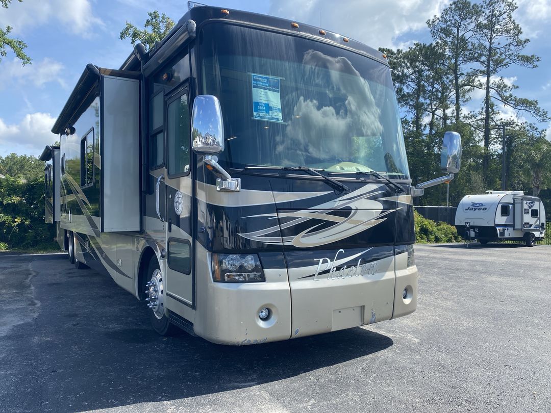 2009 Tiffin Motorhomes Phaeton 42QRH in st. augustine FL