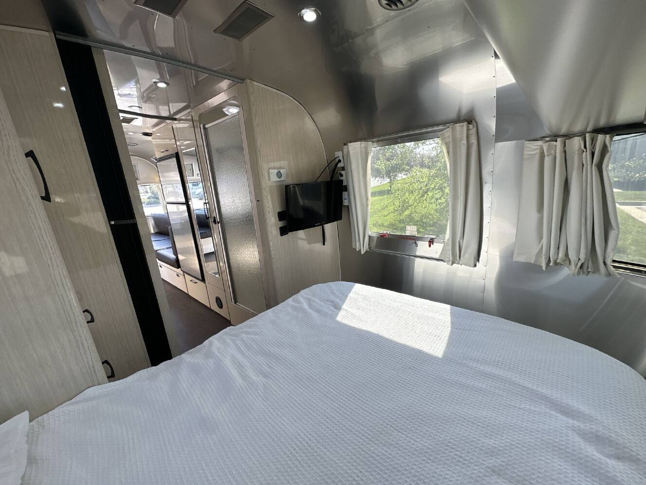 A photo of this 2017 Airstream International Serenity 25FB