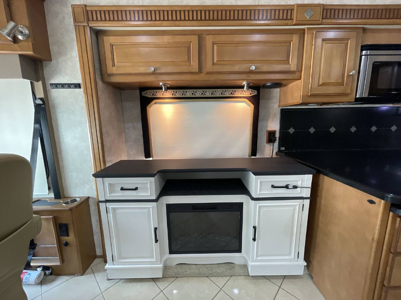 A photo of this 2012 Itasca MERIDIAN 36M
