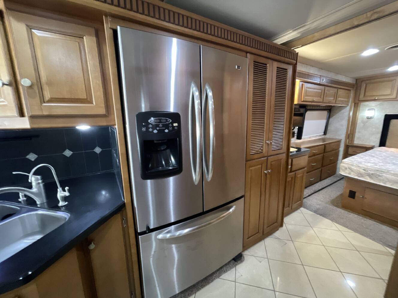 A photo of this 2012 Itasca MERIDIAN 36M