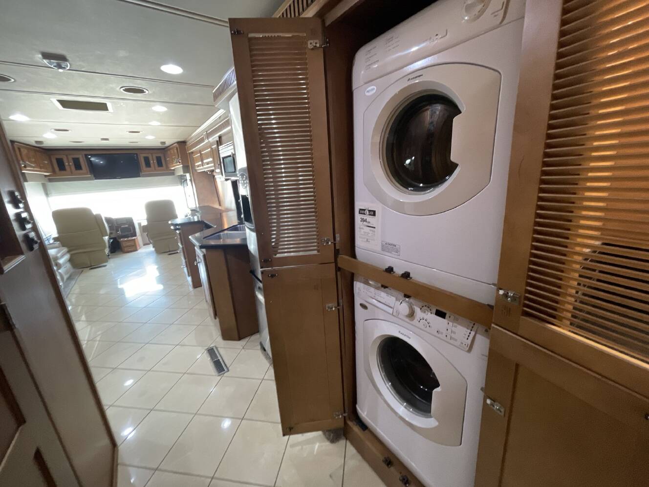 A photo of this 2012 Itasca MERIDIAN 36M