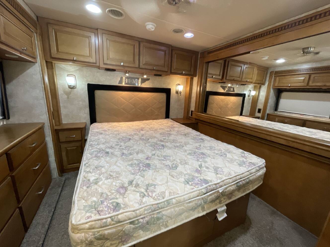 A photo of this 2012 Itasca MERIDIAN 36M