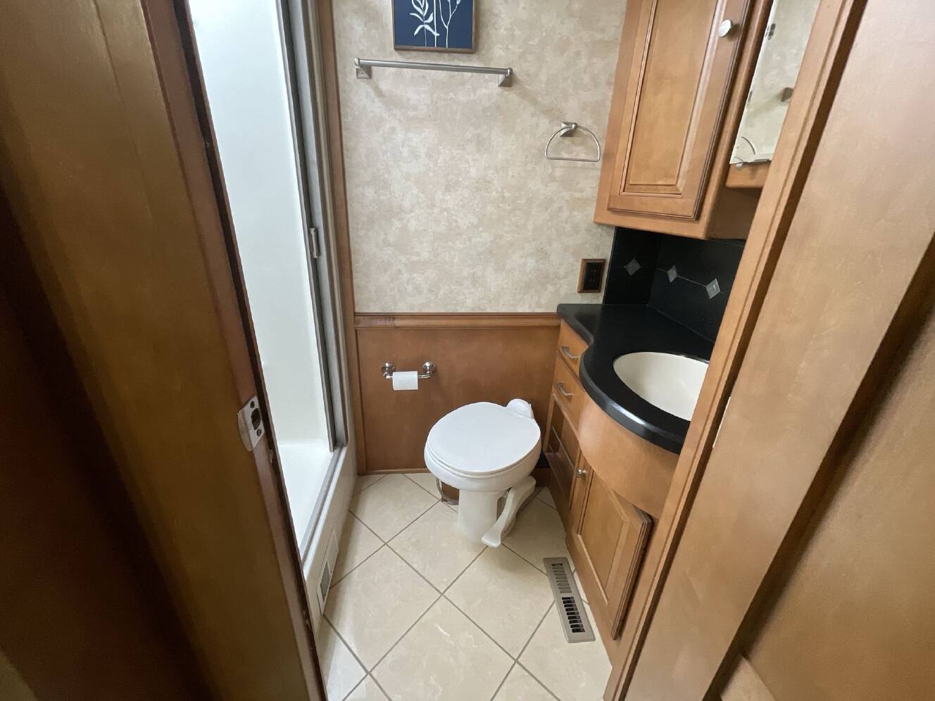 A photo of this 2012 Itasca MERIDIAN 36M