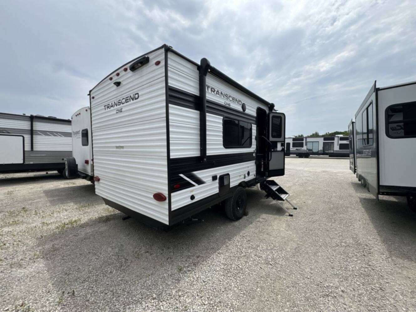 A photo of this 2025 Grand Design Transcend One 151RB