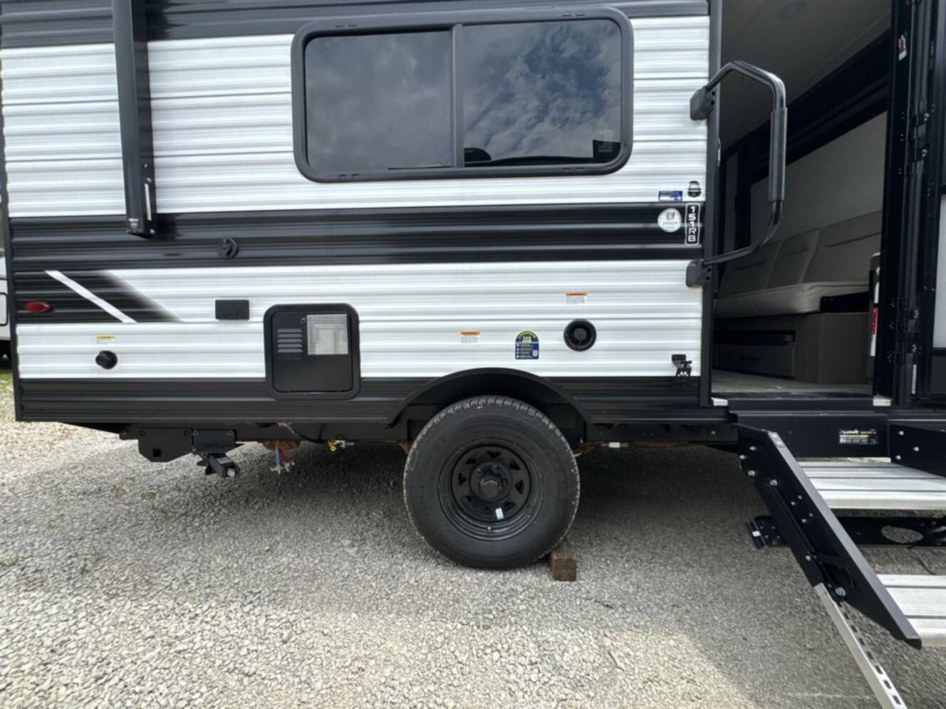 A photo of this 2025 Grand Design Transcend One 151RB