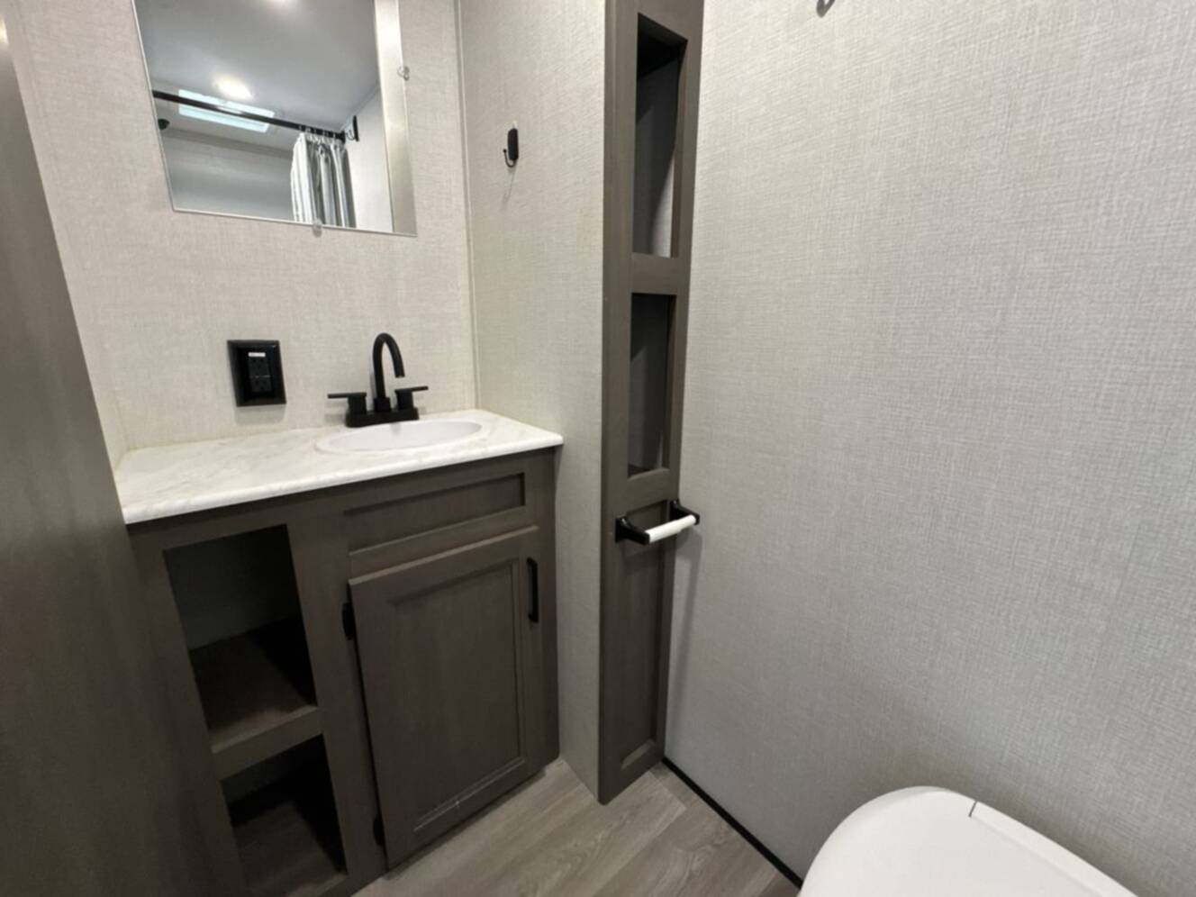 A photo of this 2025 Grand Design Transcend One 151RB