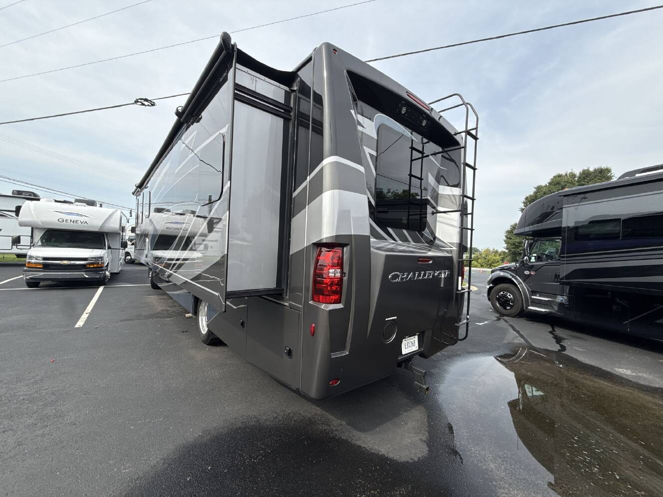 A photo of this 2023 Thor Motor Coach Challenger 36FA
