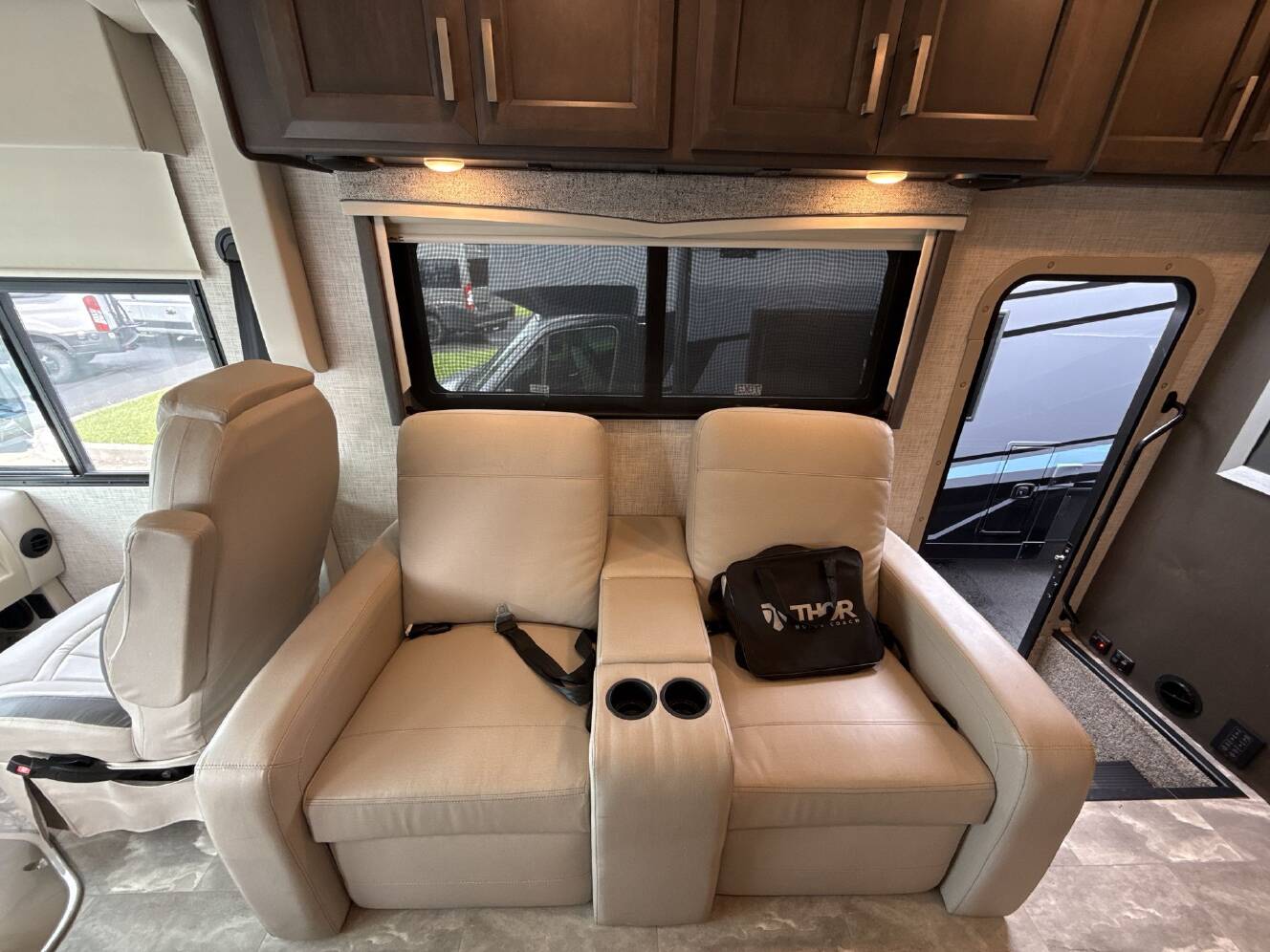 A photo of this 2023 Thor Motor Coach Challenger 36FA