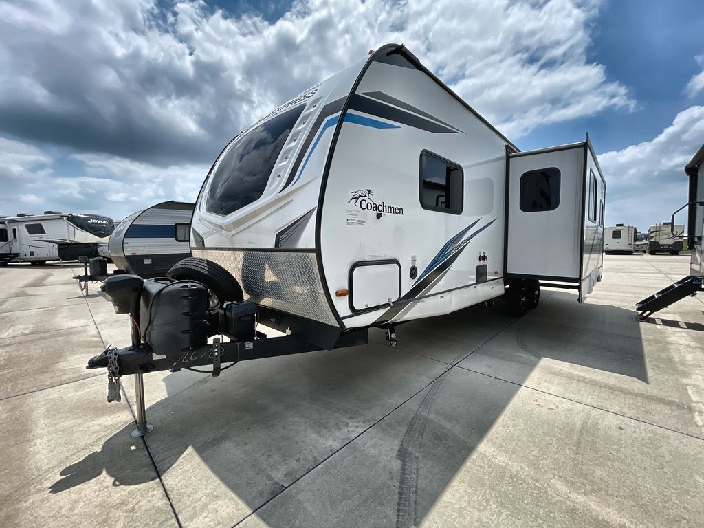 2023 Coachmen Freedom Express Ultra Lite 294BHDS in park city KS