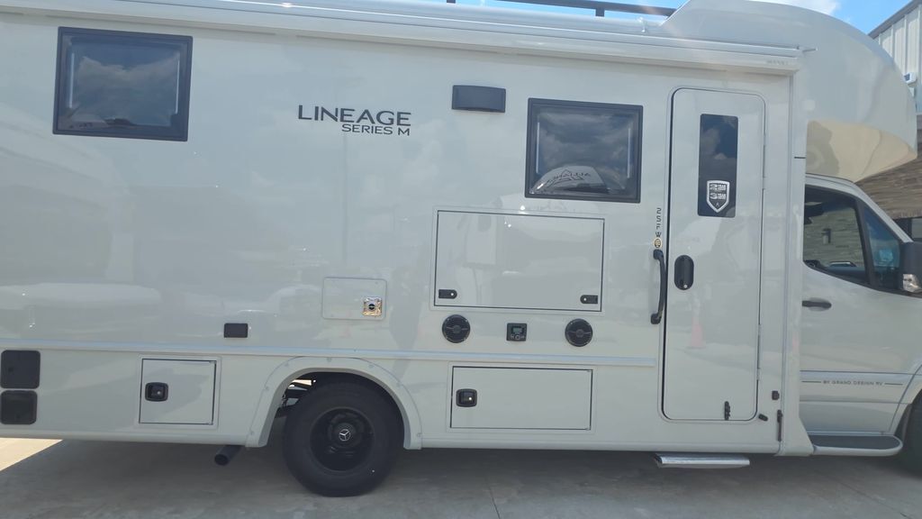 2027 Grand Design Lineage Series M 25FW in strafford MO