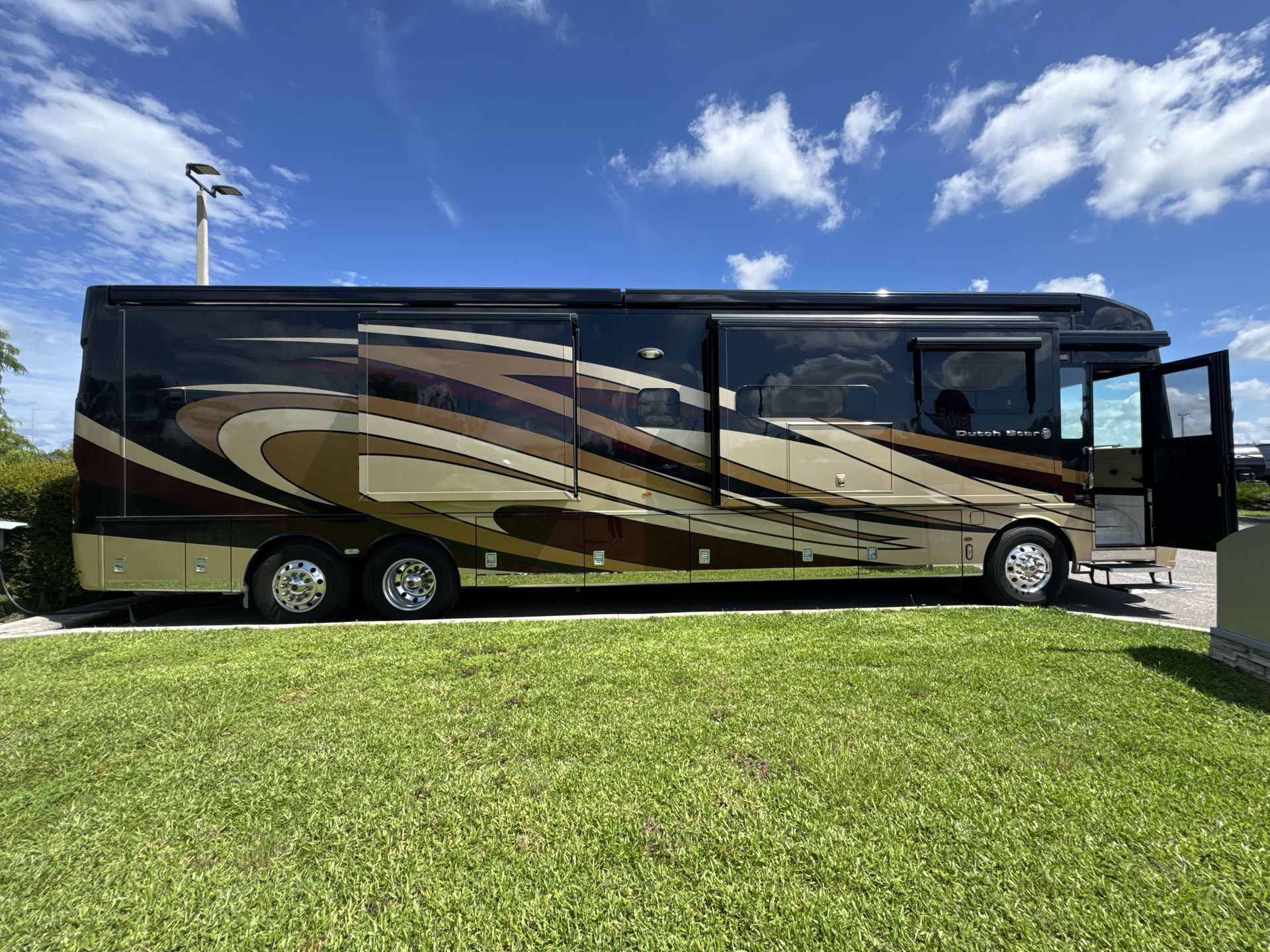 2018 Newmar Dutch Star 4362 in dover FL
