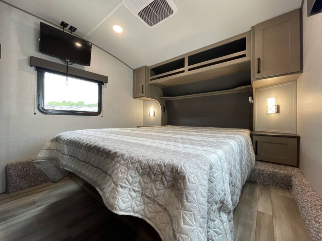 A photo of this 2024 Grand Design Reflection 100 Series 27BH