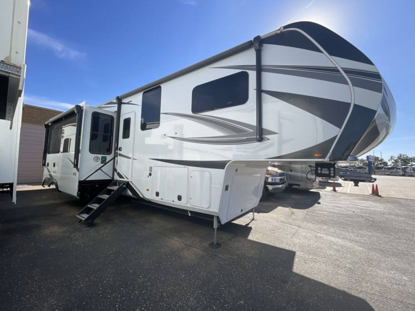 A photo of this 2025 Grand Design Solitude 391DL