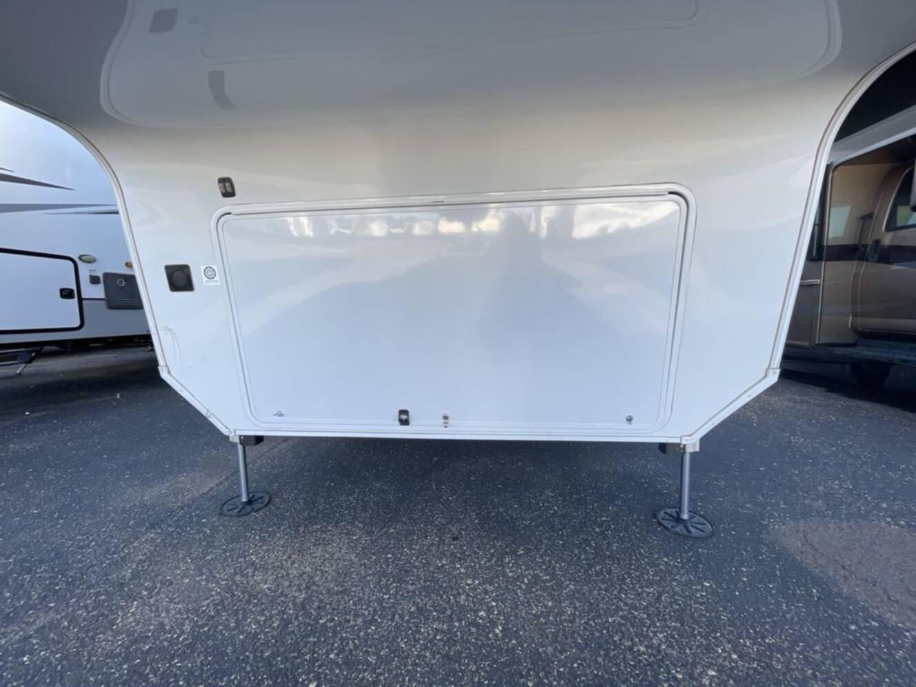 A photo of this 2025 Grand Design Solitude 391DL