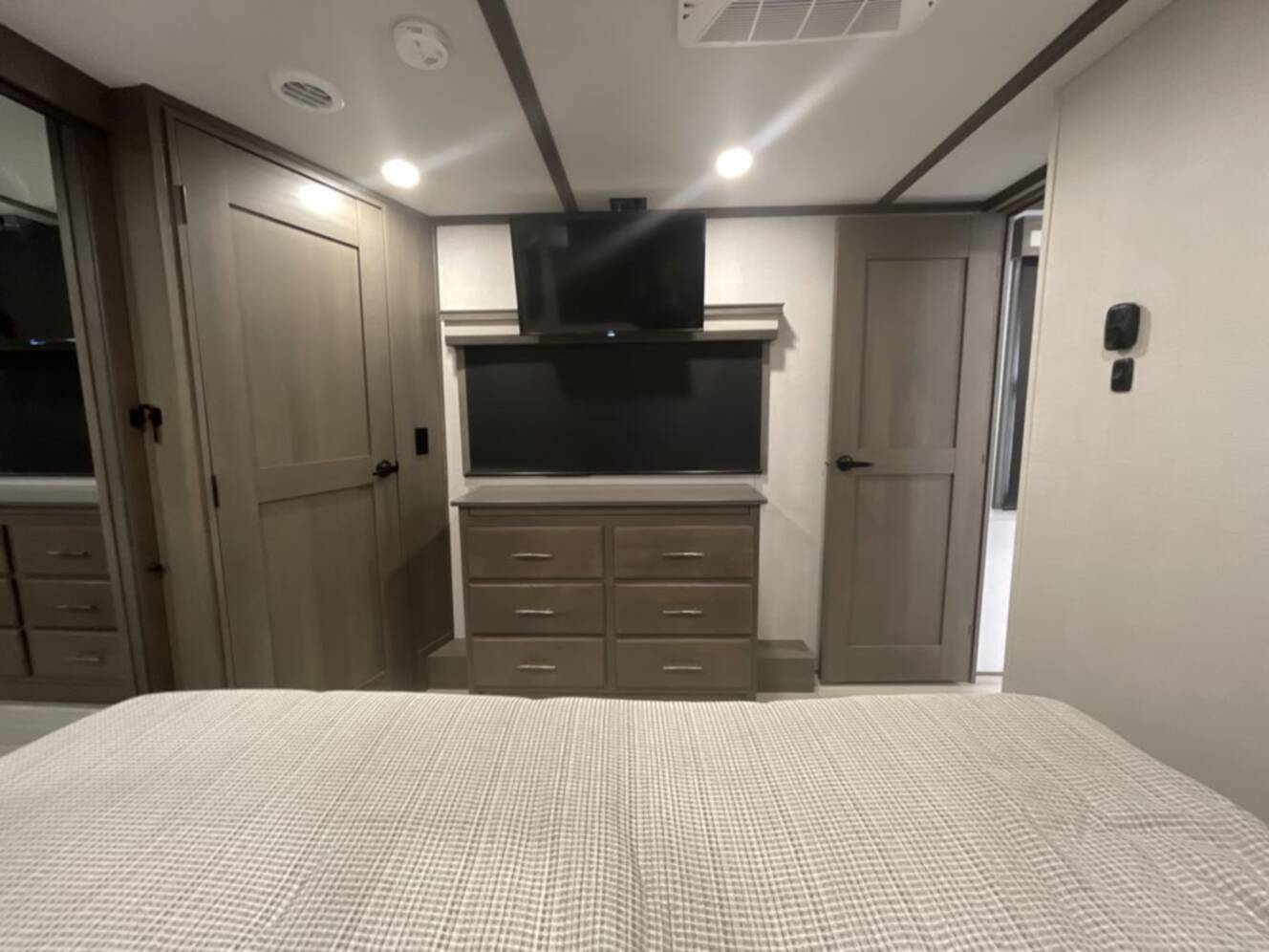 A photo of this 2025 Grand Design Solitude 391DL