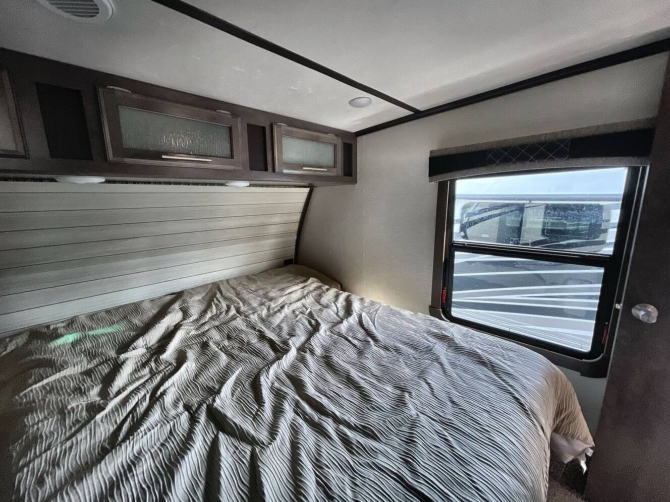 A photo of this 2018 Crossroads Cruiser 3351BH