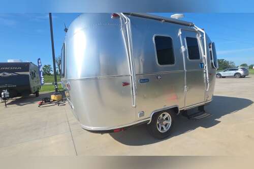 2025 Airstream Bambi 16RB in strafford MO