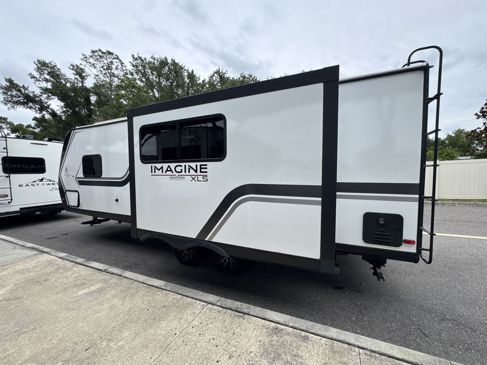 2025 Grand Design Imagine 23LDE in dover FL