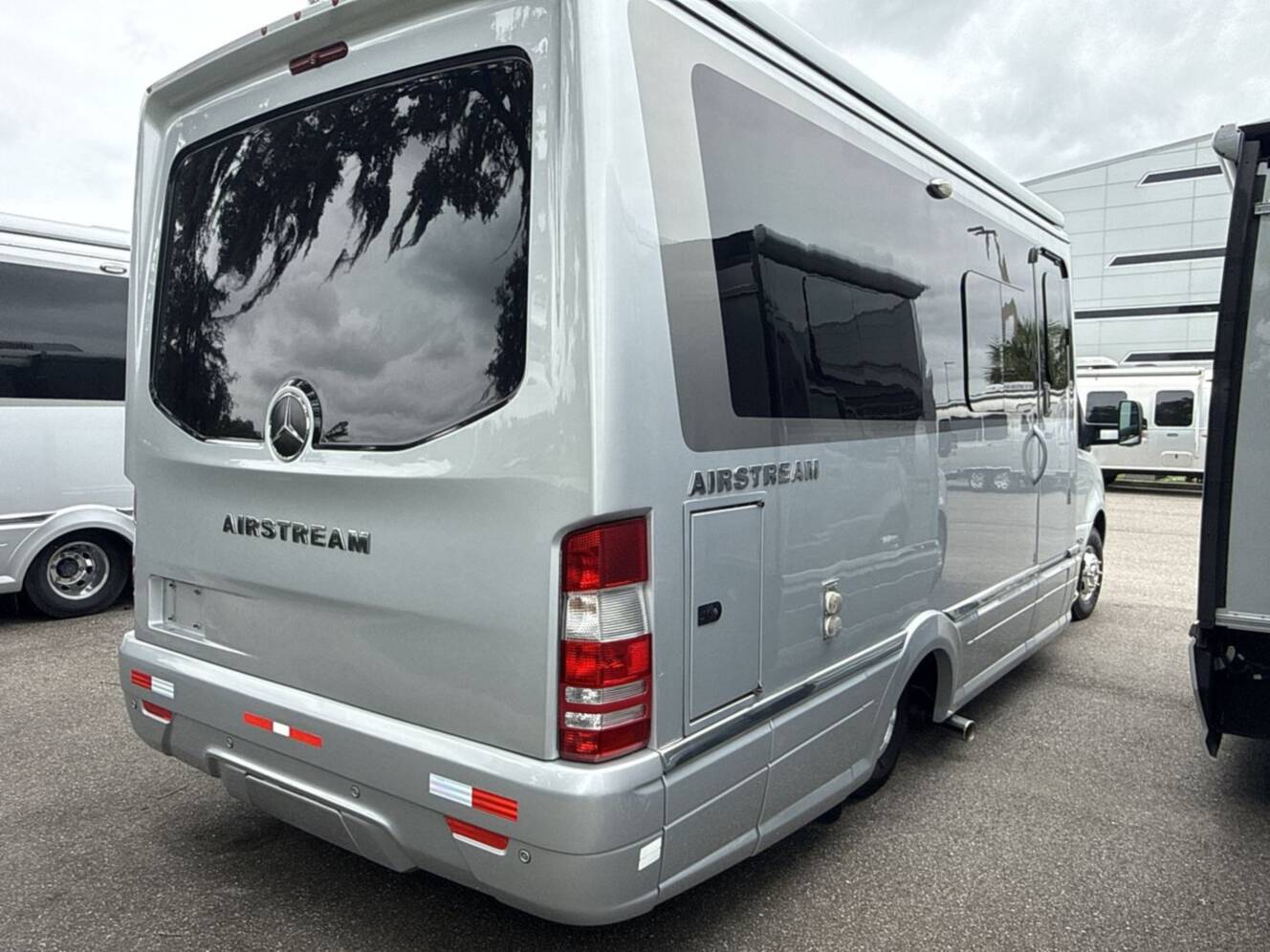 A photo of this 2021 Airstream Atlas Murphy Suite MURPHY SUITE