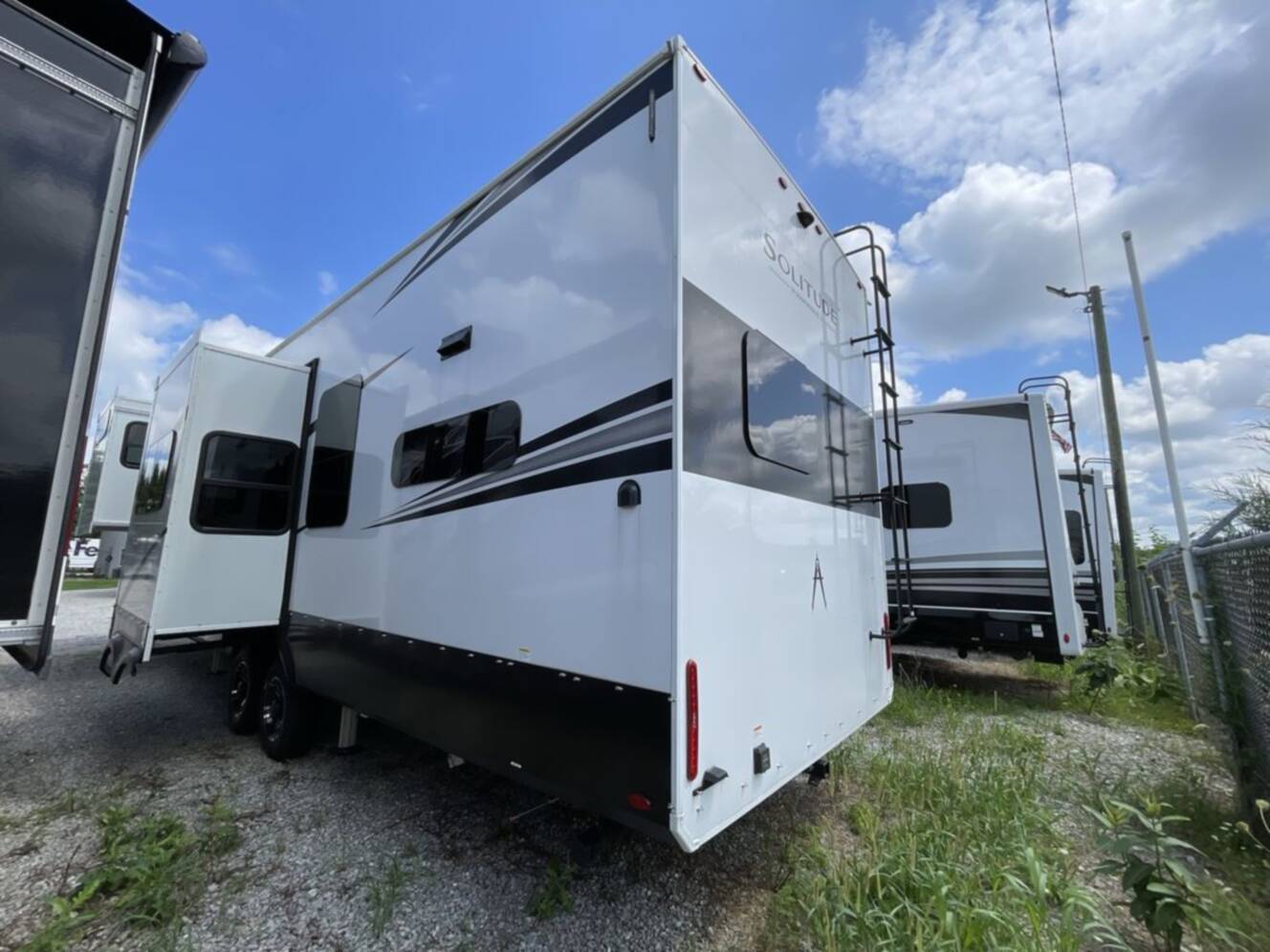 A photo of this 2025 Grand Design Solitude 417KB