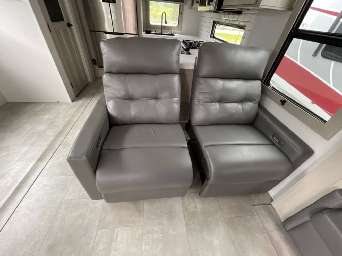 A photo of this 2025 Grand Design Solitude 417KB
