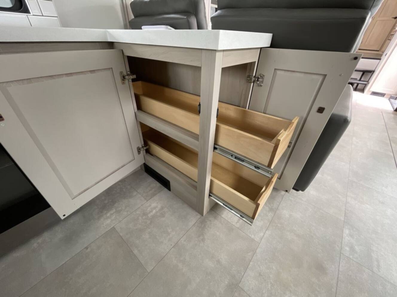 A photo of this 2025 Grand Design Solitude 417KB