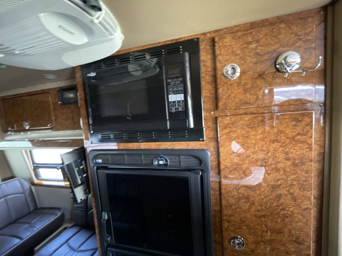 A photo of this 2017 Chinook Countryside Series FB