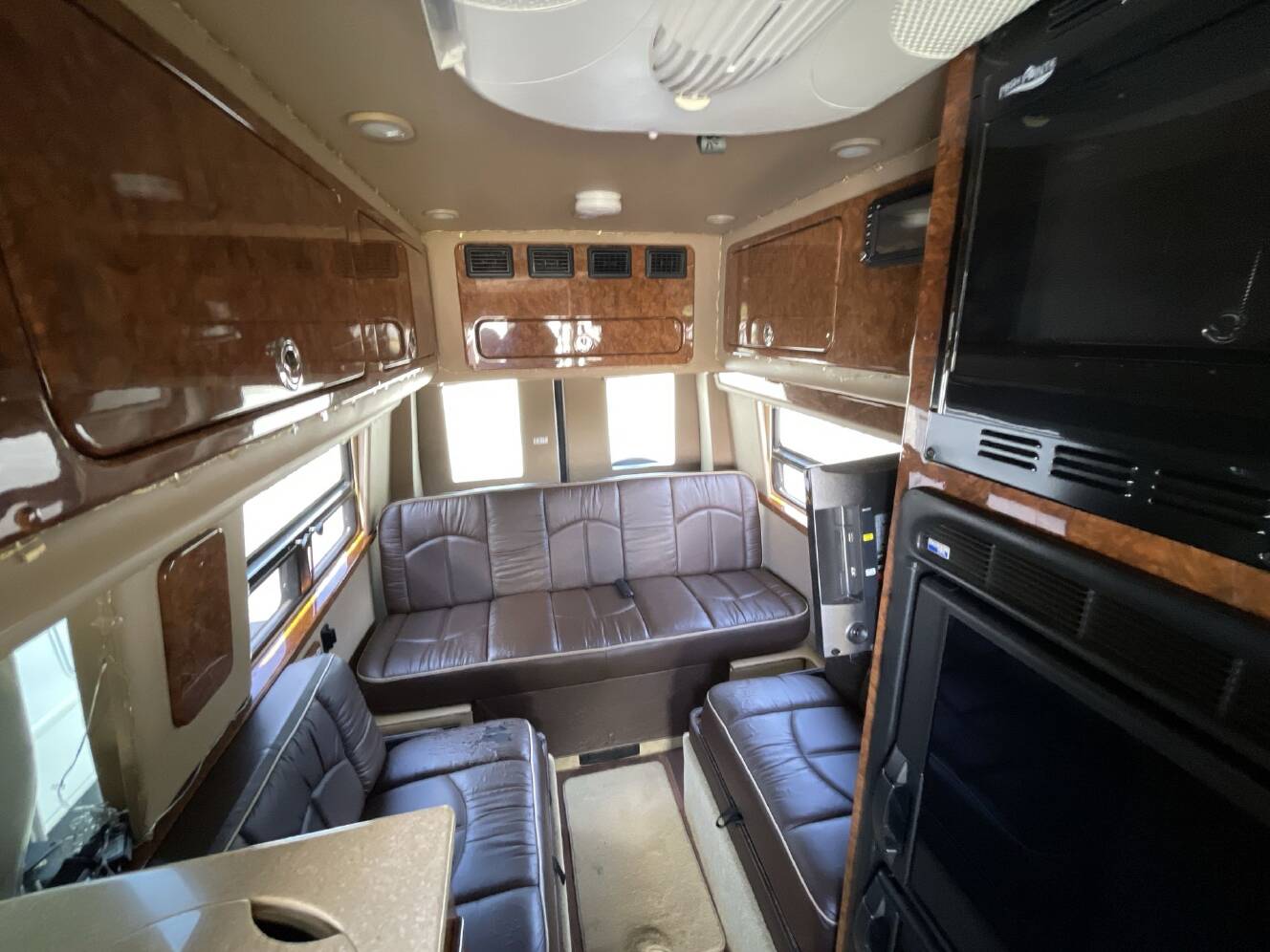 A photo of this 2017 Chinook Countryside Series FB