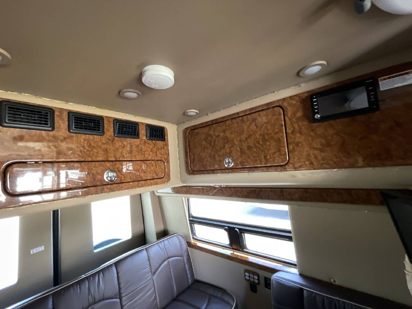 A photo of this 2017 Chinook Countryside Series FB