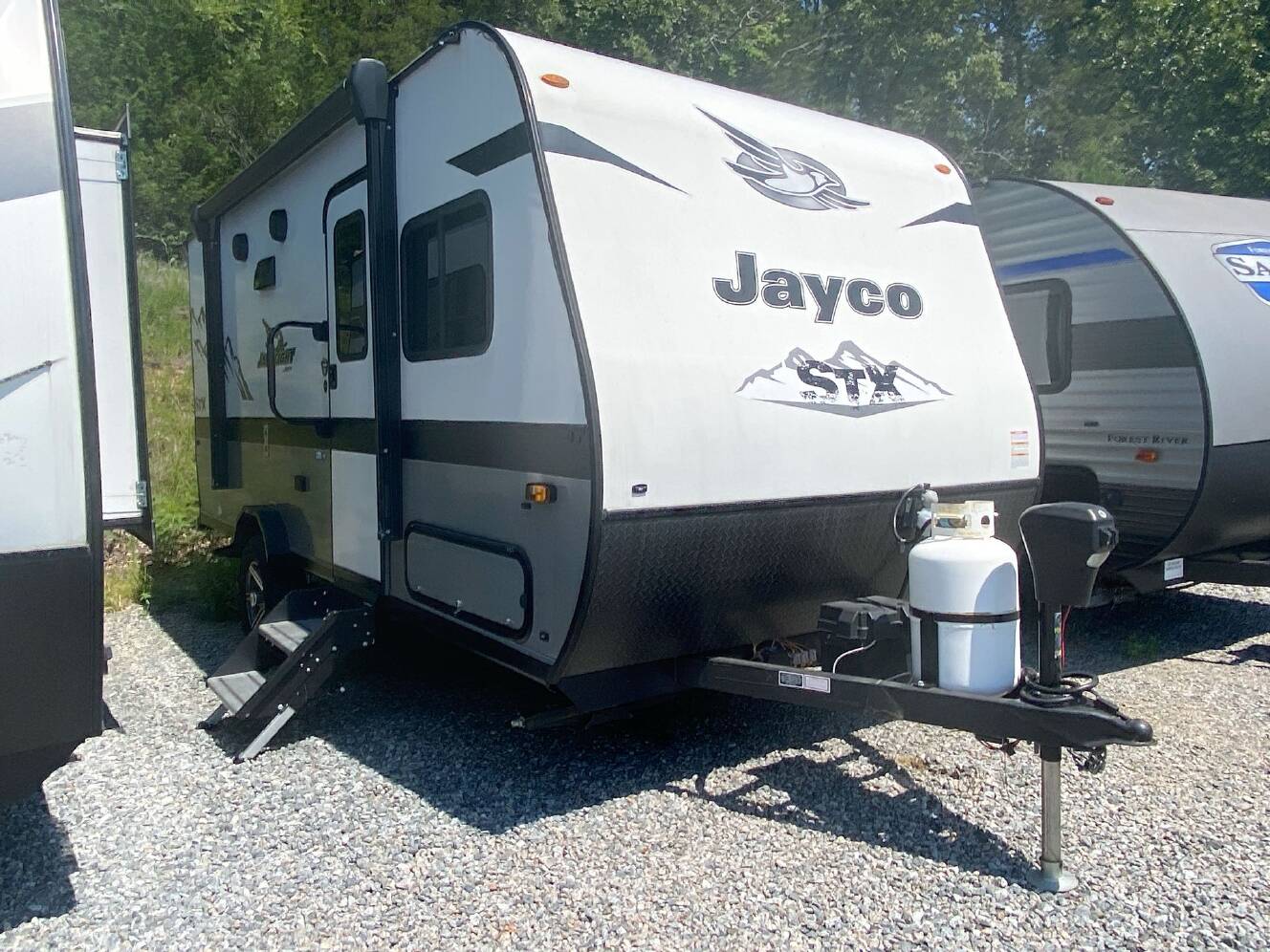 A photo of this 2022 Jayco Jay Flight SLX 184BS