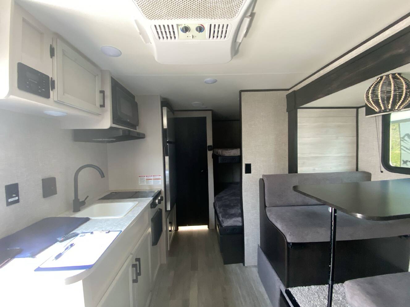 A photo of this 2022 Jayco Jay Flight SLX 184BS