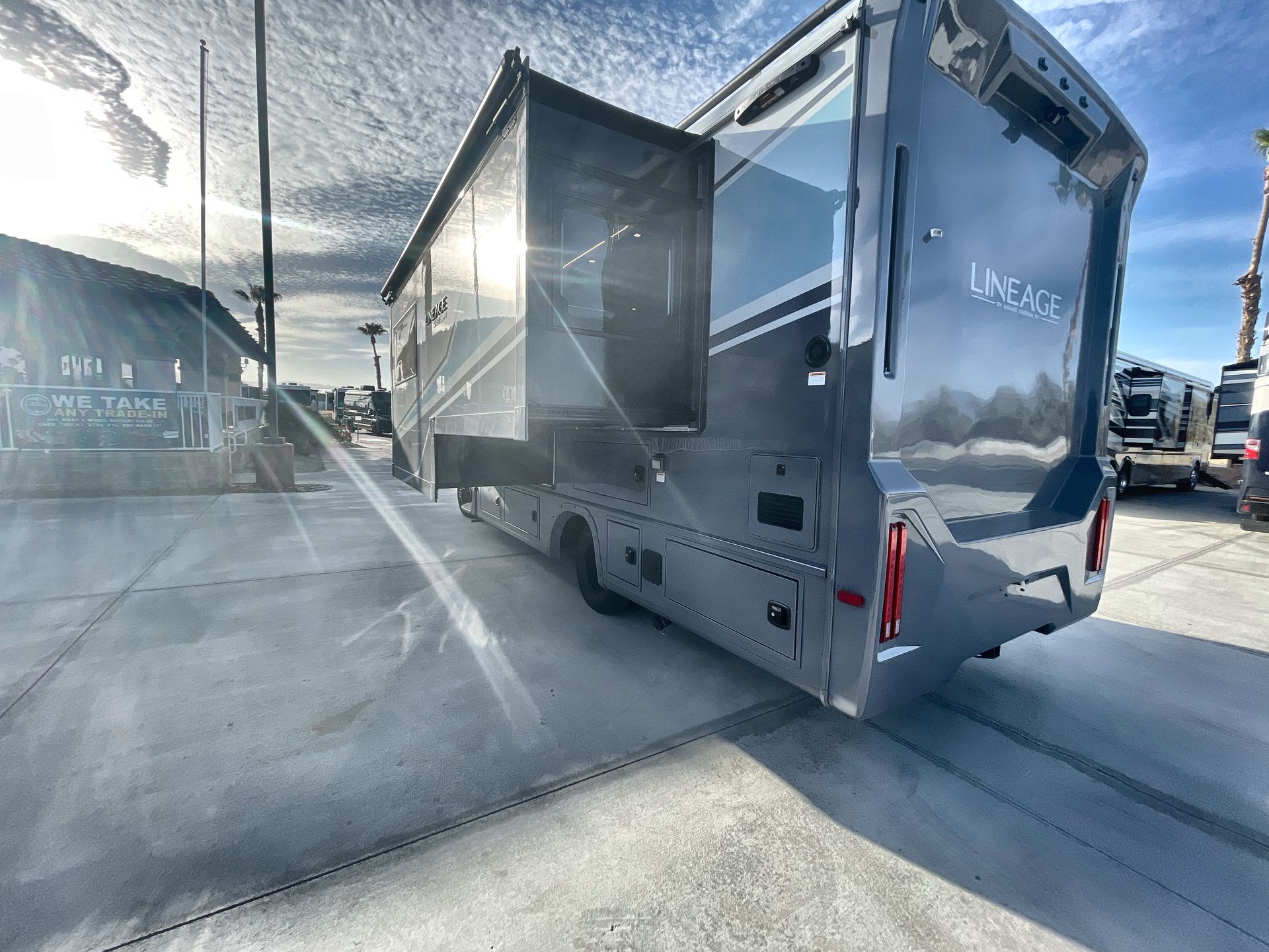 2027 Grand Design Lineage Series M 25FW in palm desert CA