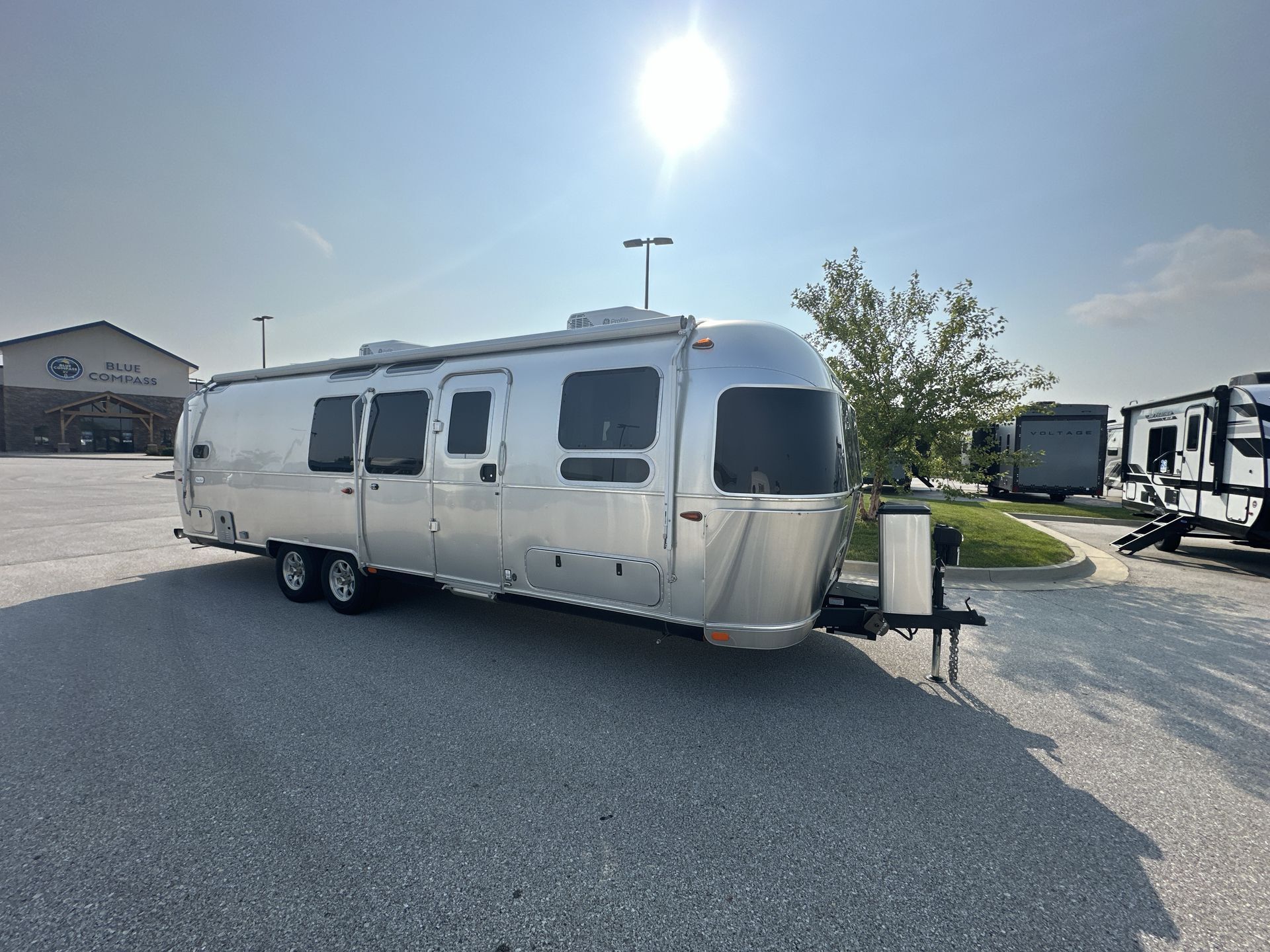 2025 Airstream Flying Cloud 30FBBT in altoona IA