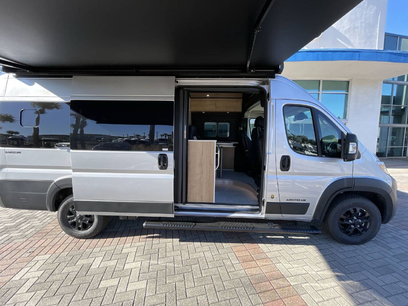 A photo of this 2026 Airstream Rangeline Rangeline