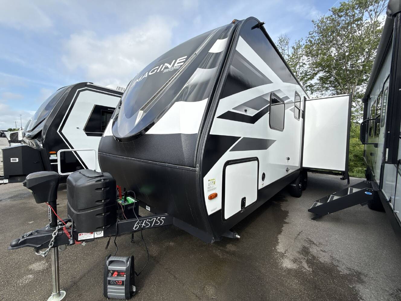 A photo of this 2023 Grand Design Imagine 2500RL
