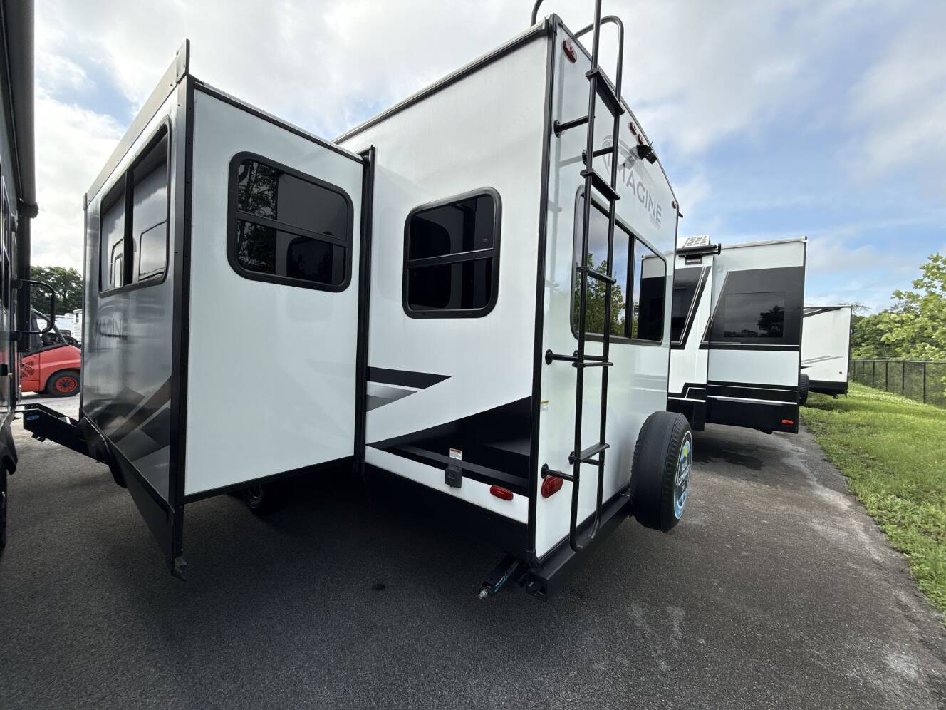 A photo of this 2023 Grand Design Imagine 2500RL