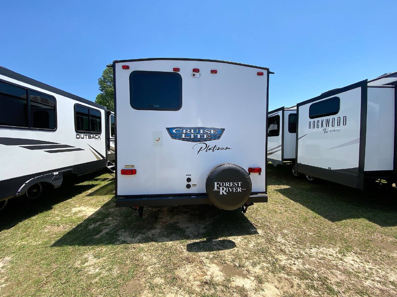 A photo of this 2024 Forest River Salem Cruiser Lite Platinum 261BHXL