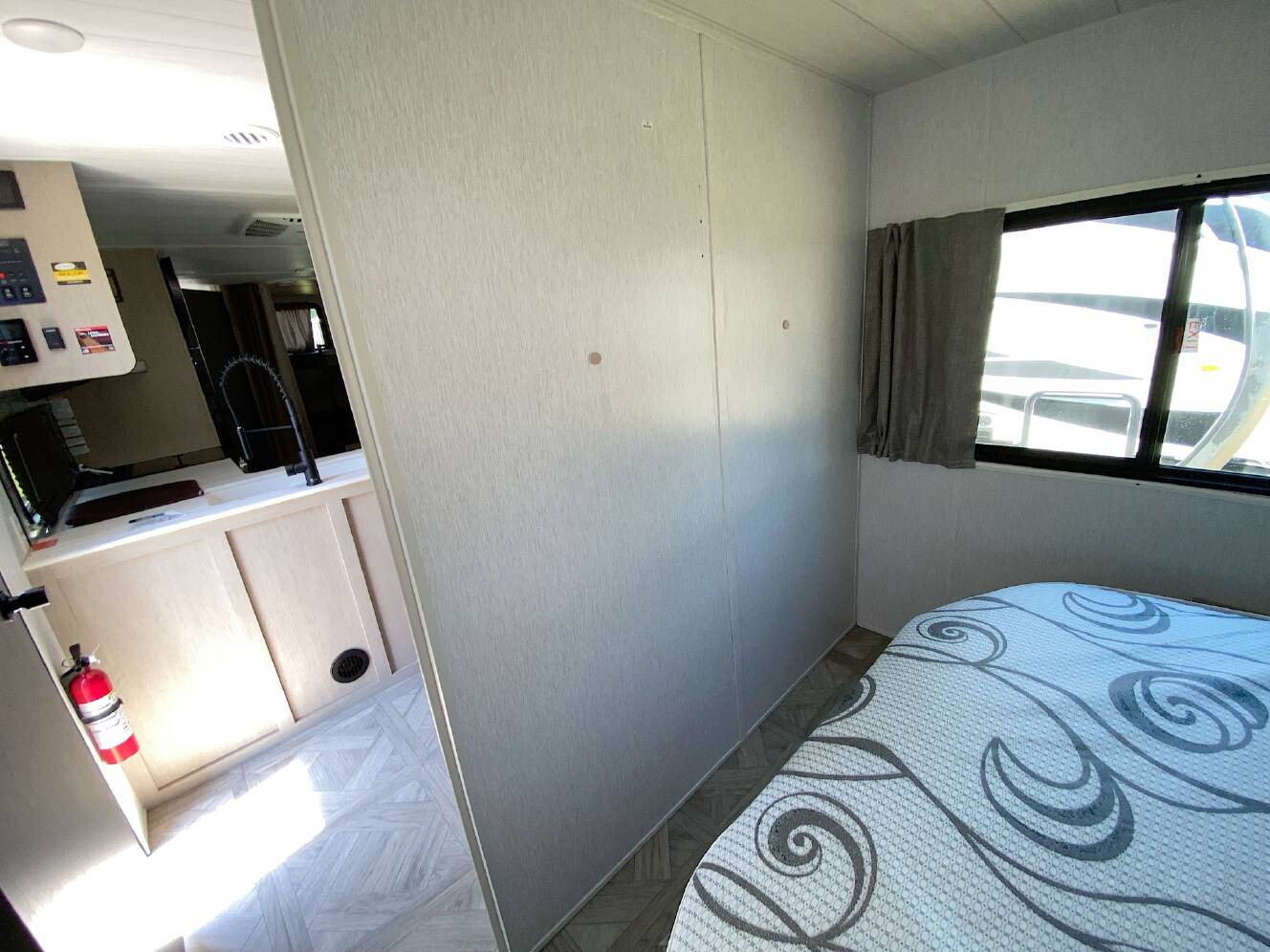 A photo of this 2024 Forest River Salem Cruiser Lite Platinum 261BHXL