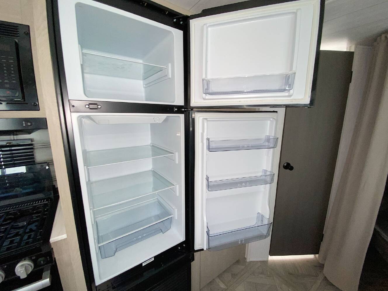 A photo of this 2024 Forest River Salem Cruiser Lite Platinum 261BHXL
