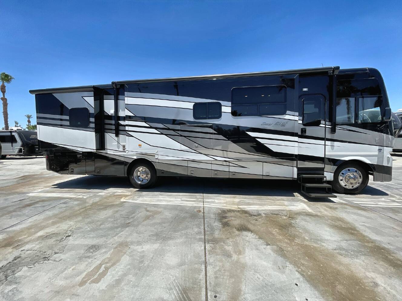 A photo of this 2026 Newmar Bay Star 3626
