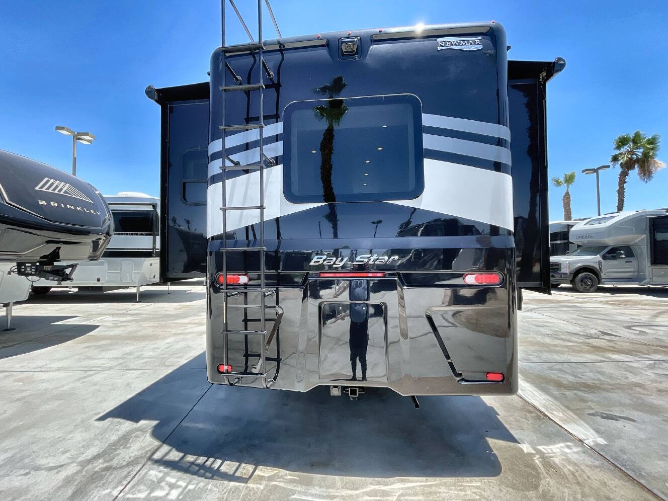 A photo of this 2026 Newmar Bay Star 3626