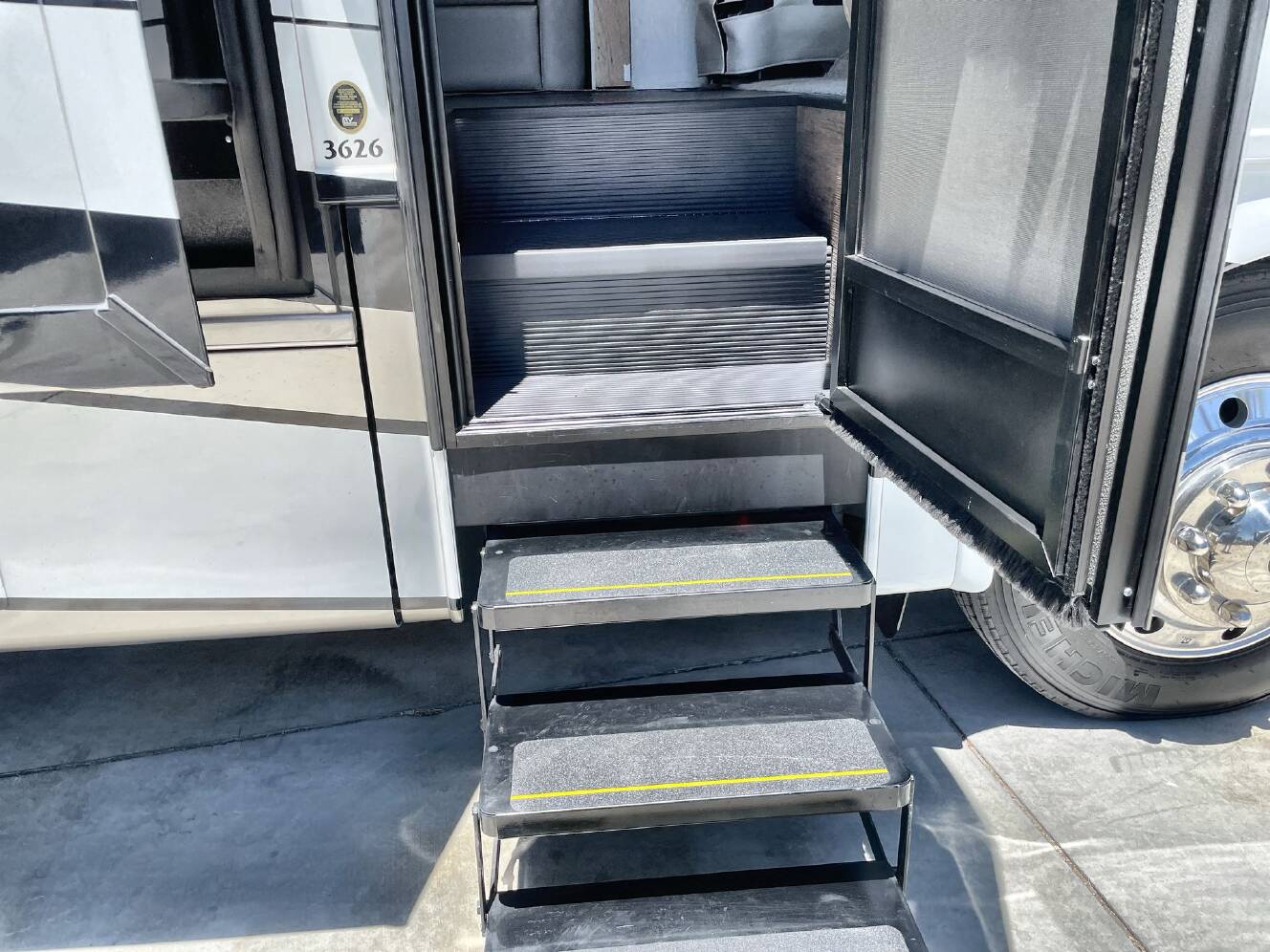 A photo of this 2026 Newmar Bay Star 3626