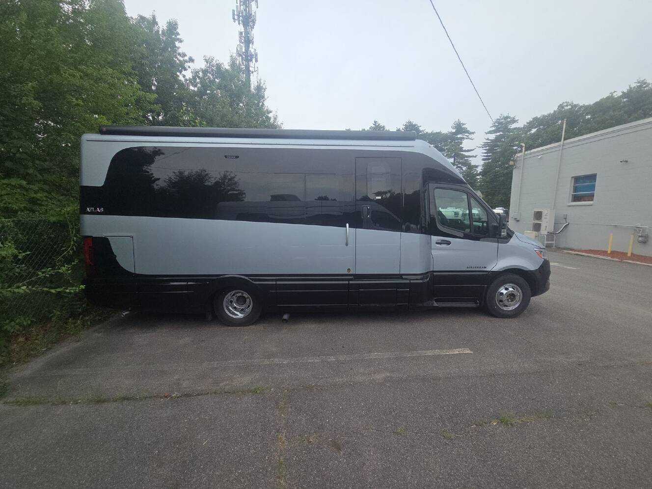 A photo of this 2026 Airstream Atlas MS