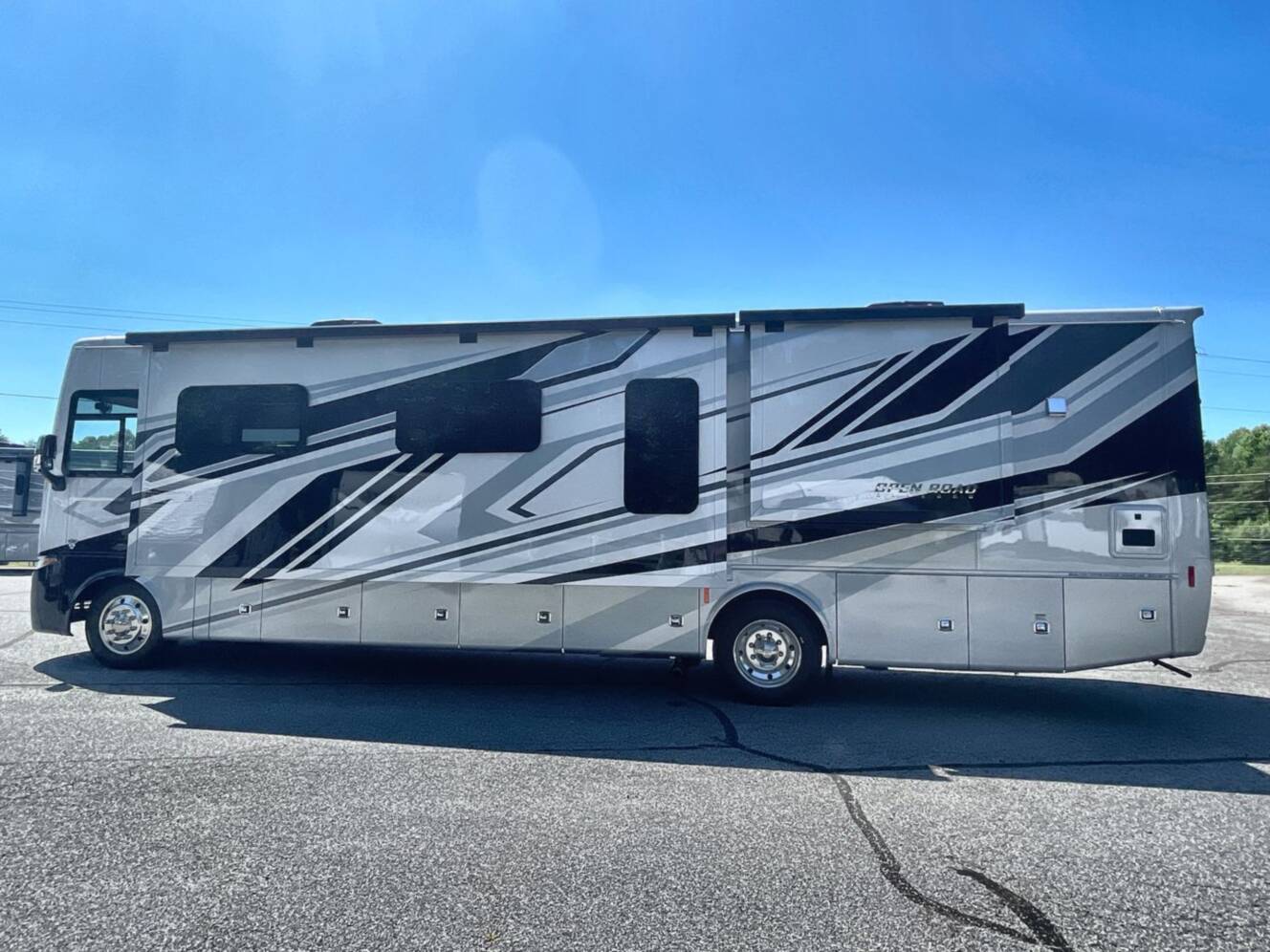 A photo of this 2025 Tiffin Motorhomes ALLEGRO OPEN ROAD 36LA